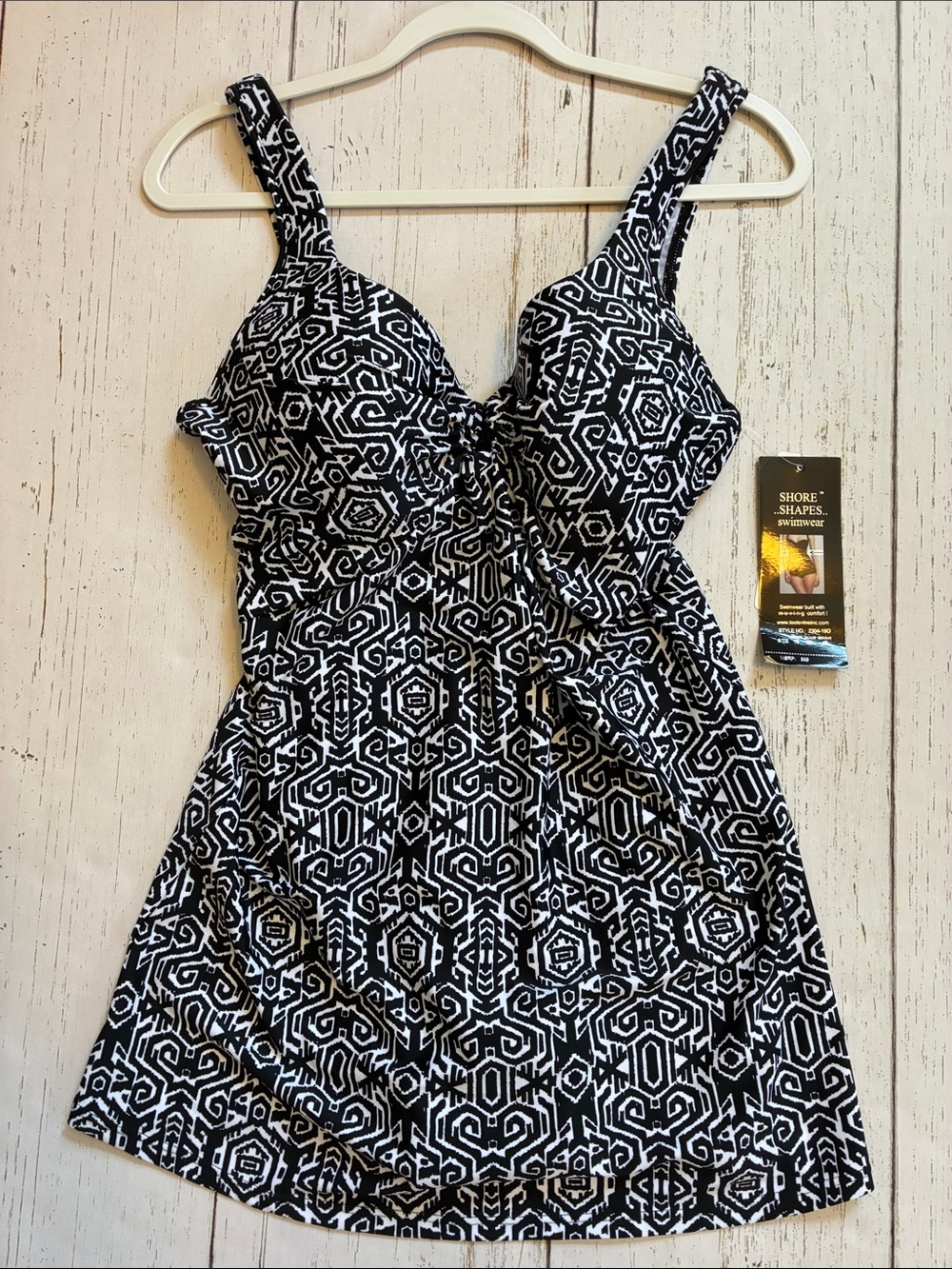 Shore Shapes Black/White Print Skirted Swimsuit w/Underwire Support, sz 16, NWT